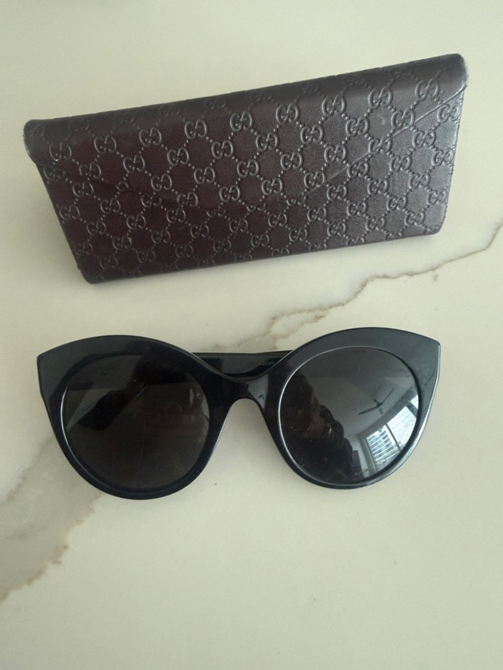 Gucci Black Cat-Eye Sunglasses with Embossed Logo Case